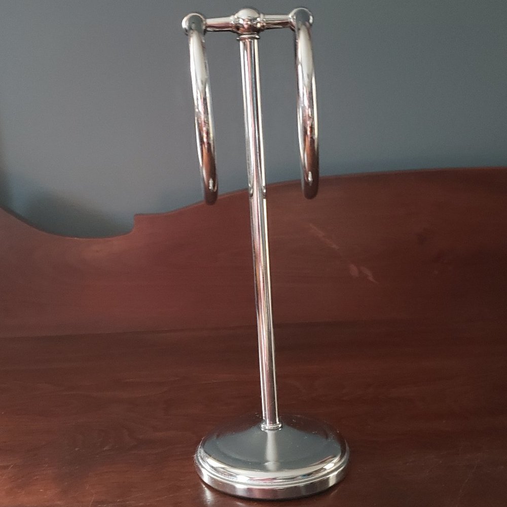 Towel Holder.